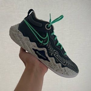 Nike Air Zoom G.T. Run